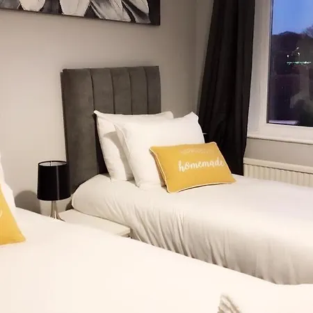 Grove House 度假居 *
